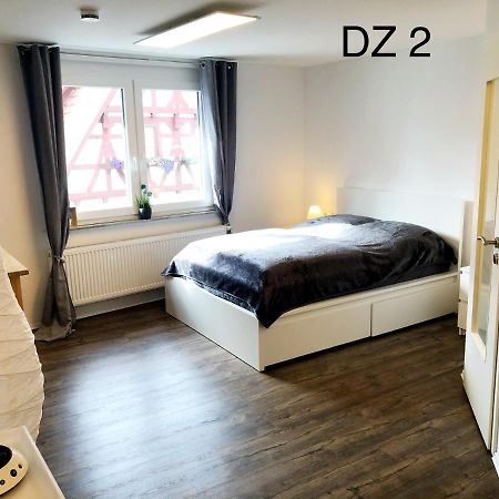 Lisas Gästehaus Neckartenzlingen Exterior foto